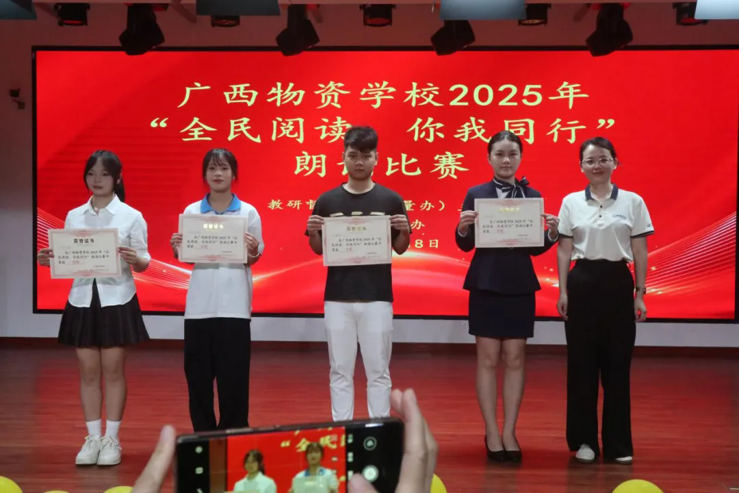 4.webp.png 4.webp.png