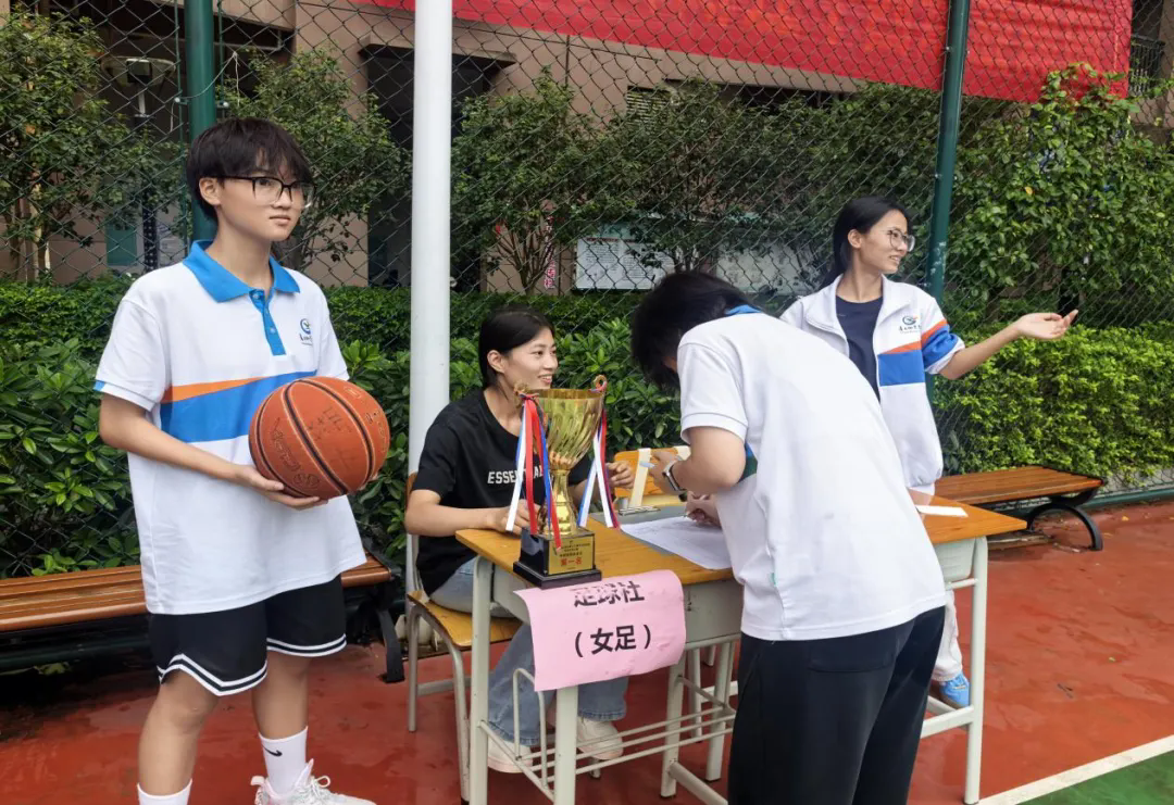 5.webp.png 5.webp.png